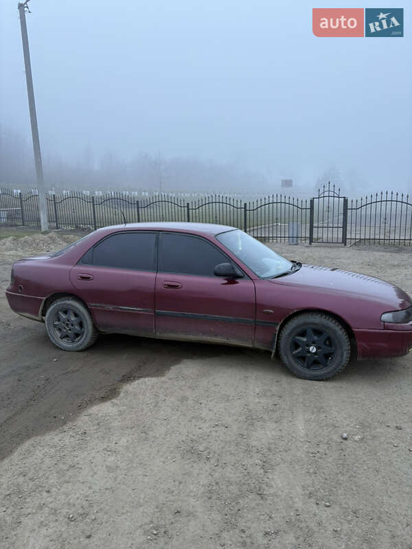Седан Mazda 626 1994 в Сторожинце