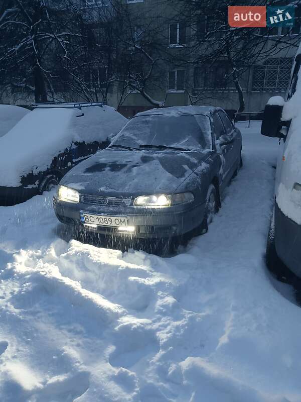 Седан Mazda 626 1993 в Львове