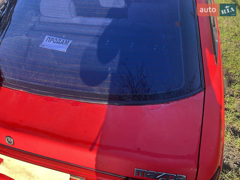 Седан Mazda 626 1988 в Полтаве