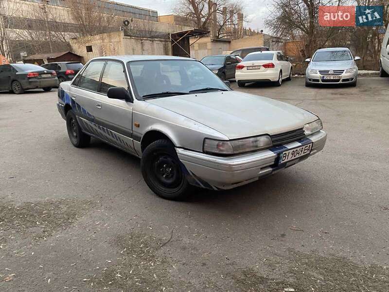 Хэтчбек Mazda 626 1989 в Кременчуге