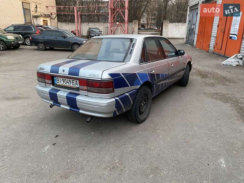 Хэтчбек Mazda 626 1989 в Кременчуге