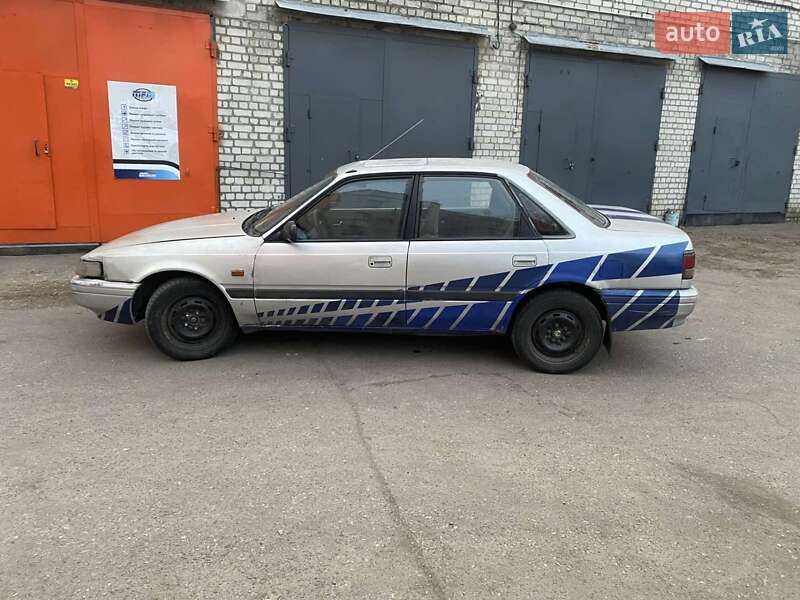Хэтчбек Mazda 626 1989 в Кременчуге