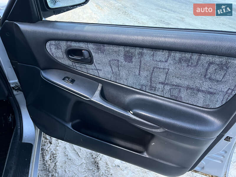 Хэтчбек Mazda 626 1999 в Львове