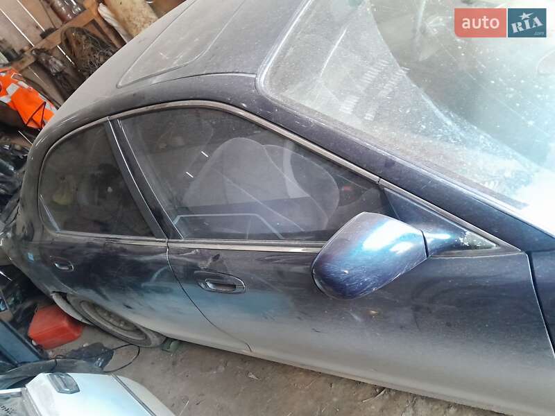 Седан Mazda 626 1995 в Путиле