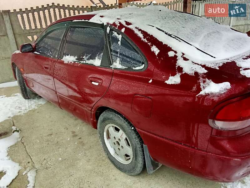 Хэтчбек Mazda 626 1993 в Новоселице фото 2 Хэтчбек Mazda 626 1993 в Новоселице