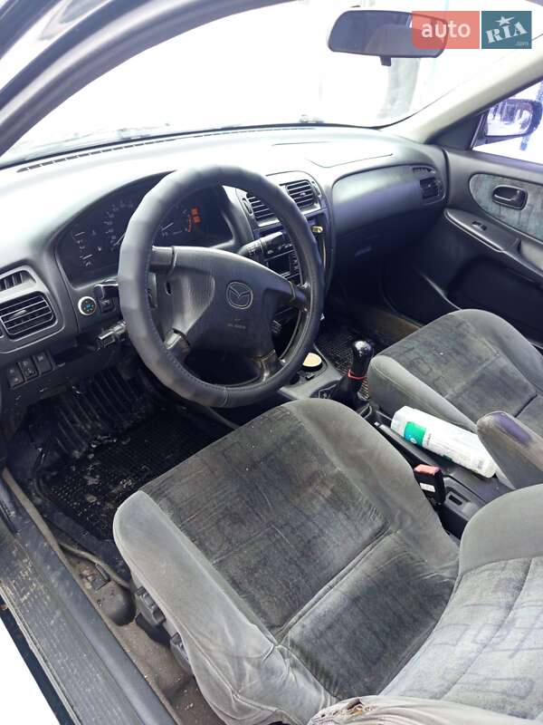 Седан Mazda 626 1999 в Калиновке