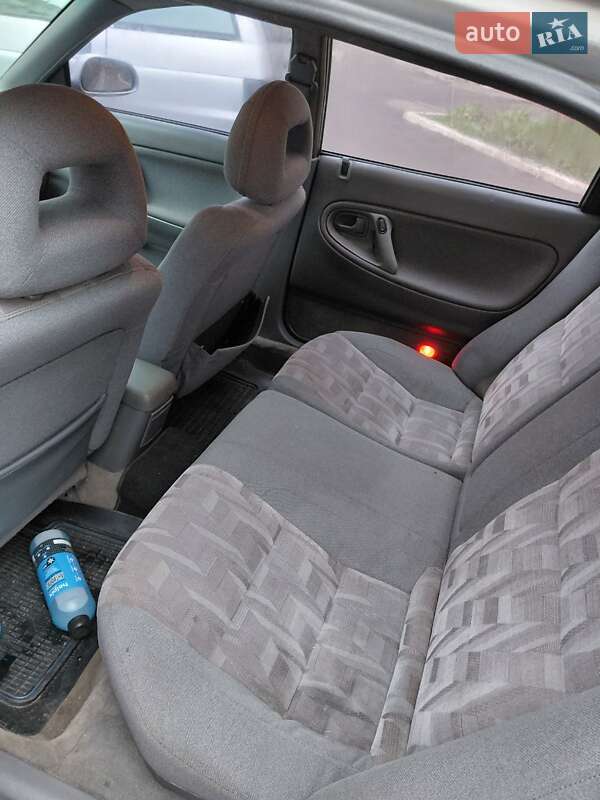 Седан Mazda 626 1996 в Кривому Розі