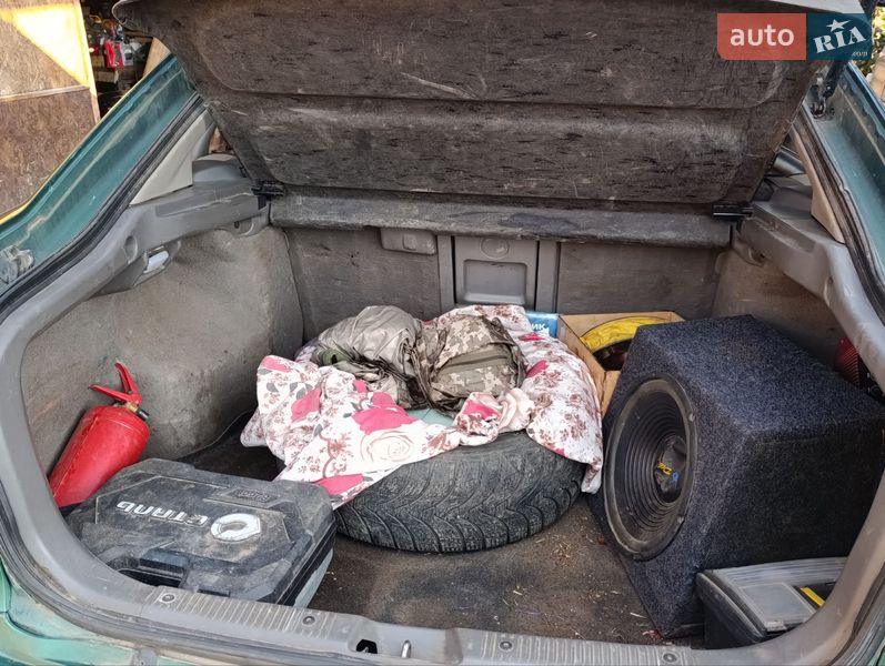 Хетчбек Mazda 626 2000 в Одесі