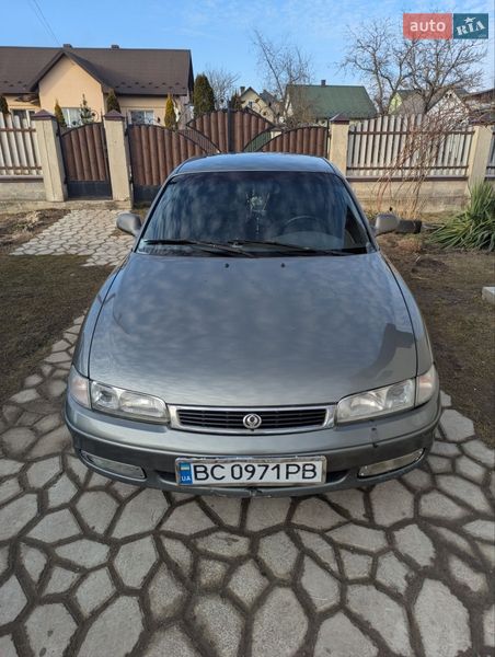 Седан Mazda 626 1996 в Яворові