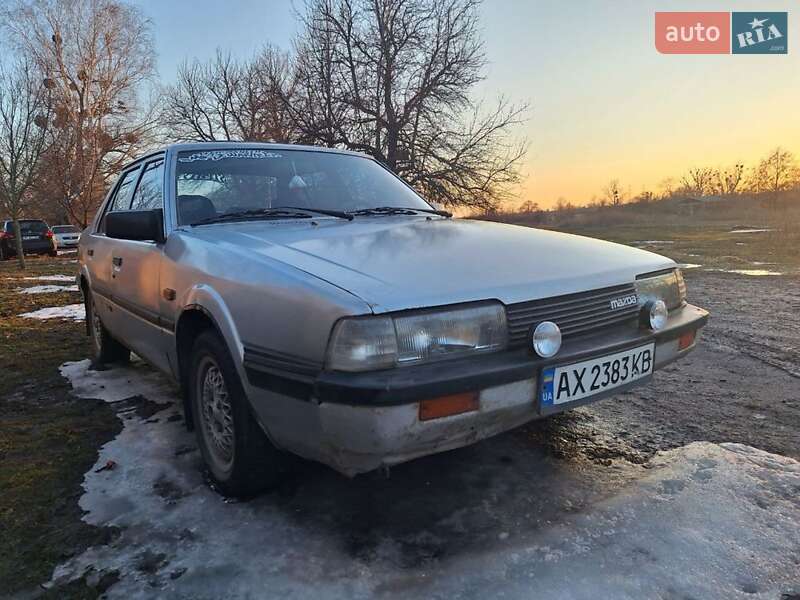 Седан Mazda 626 1985 в Харькове