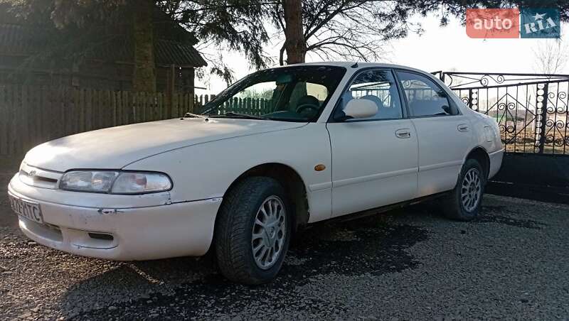 Седан Mazda 626 1994 в Самборе