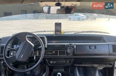 Седан Mazda 626 1985 в Киеве
