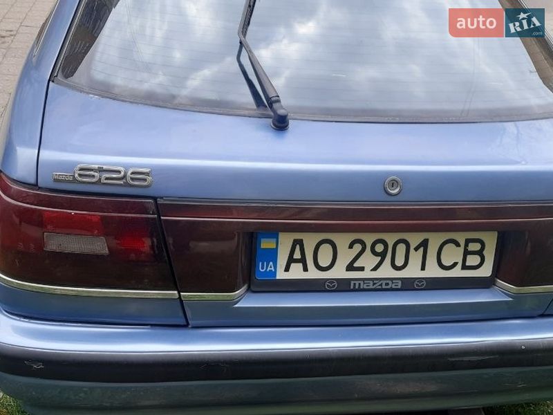 Хэтчбек Mazda 626 1989 в Ужгороде