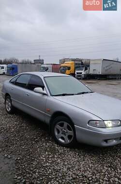 Хетчбек Mazda 626 1992 в Чернівцях