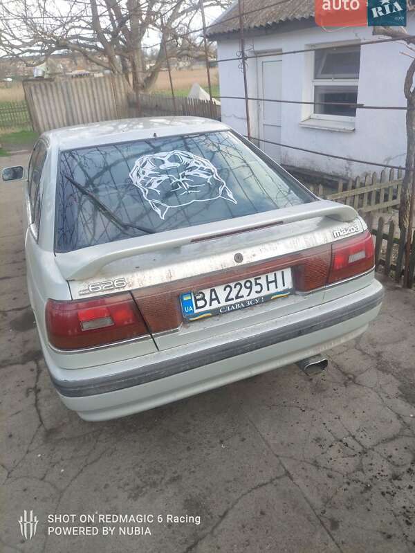 Хэтчбек Mazda 626 1989 в Вознесенске