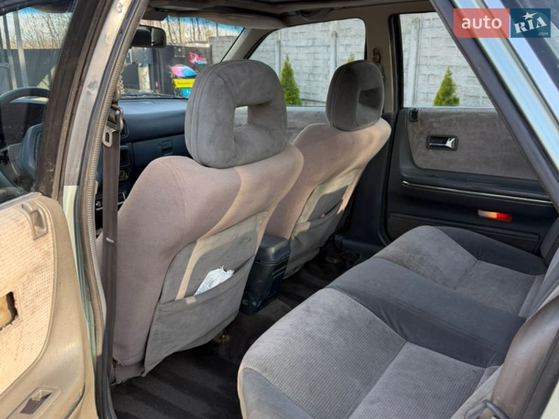 Хэтчбек Mazda 626 1988 в Черновцах