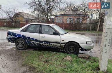 Седан Mazda 626 1989 в Решетиловке