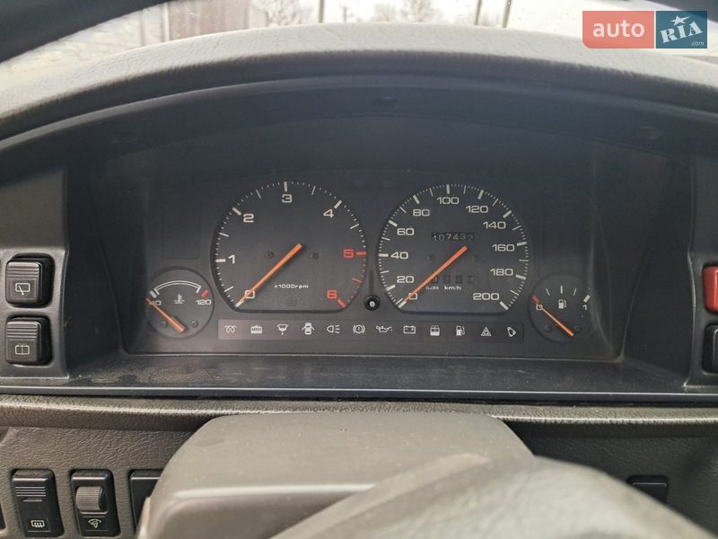 Хэтчбек Mazda 626 1991 в Чернигове