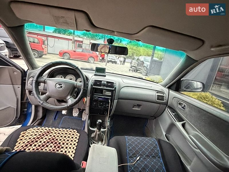 Хэтчбек Mazda 626 2000 в Черновцах