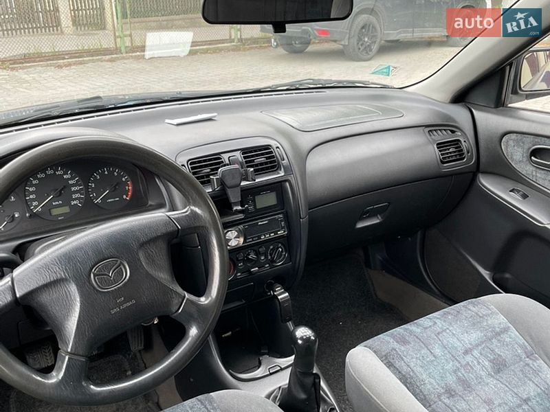 Седан Mazda 626 1998 в Львові