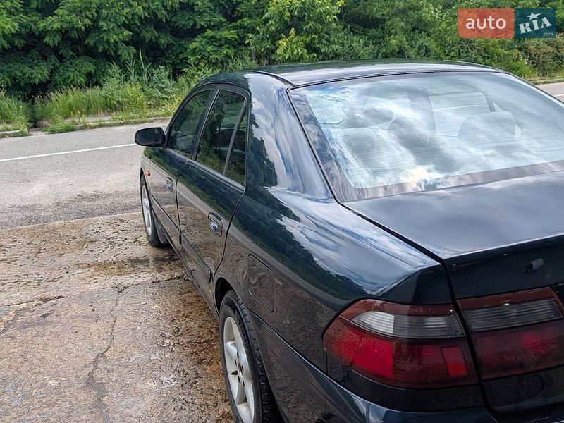 Седан Mazda 626 1999 в Глевасі