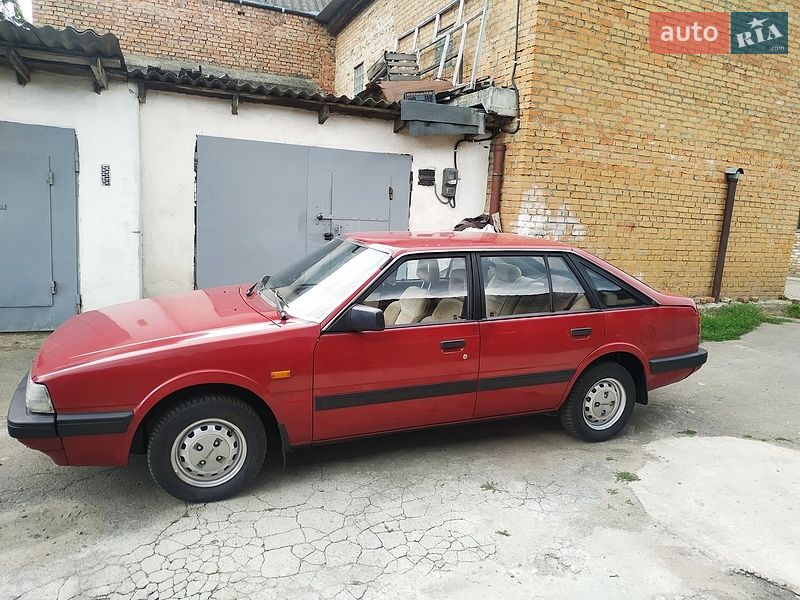 Хэтчбек Mazda 626 1986 в Хмельницком