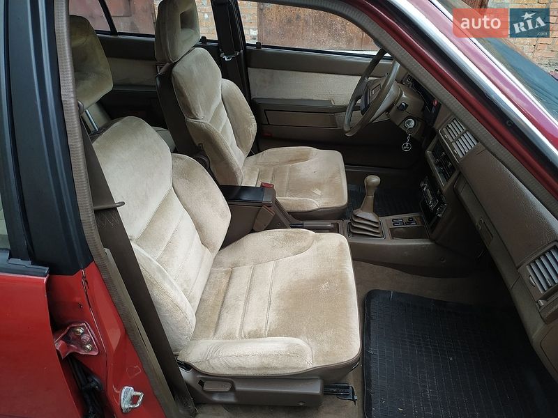 Хэтчбек Mazda 626 1986 в Хмельницком