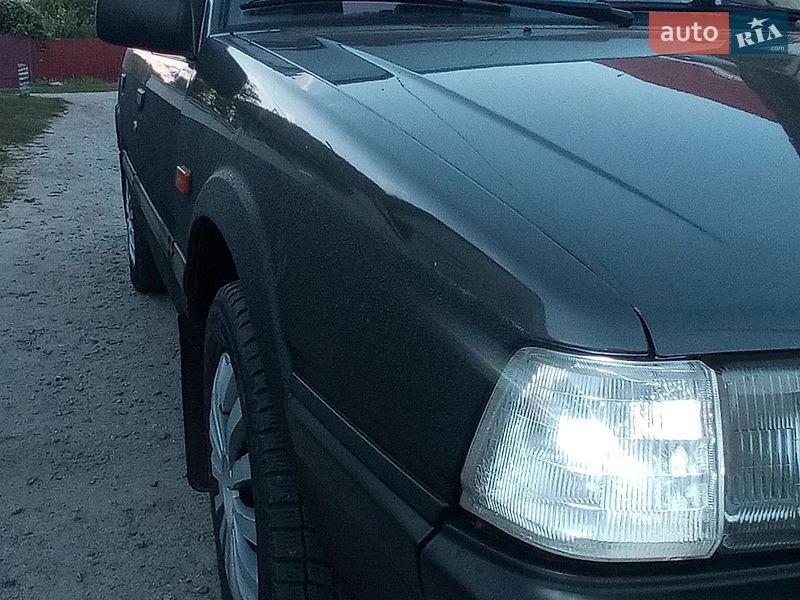 Хэтчбек Mazda 626 1985 в Прилуках