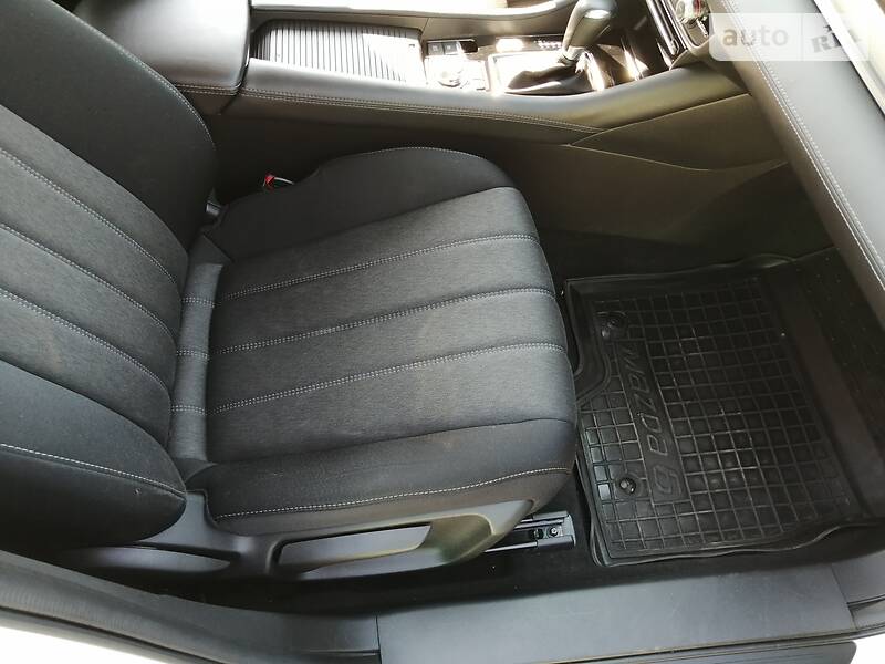 Седан Mazda 6 2018 в Чернівцях