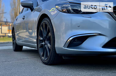 Седан Mazda 6 2015 в 