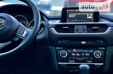 Седан Mazda 6 2015 в 