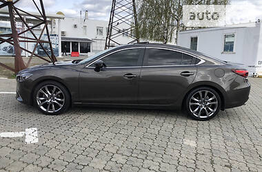 Седан Mazda 6 2015 в 