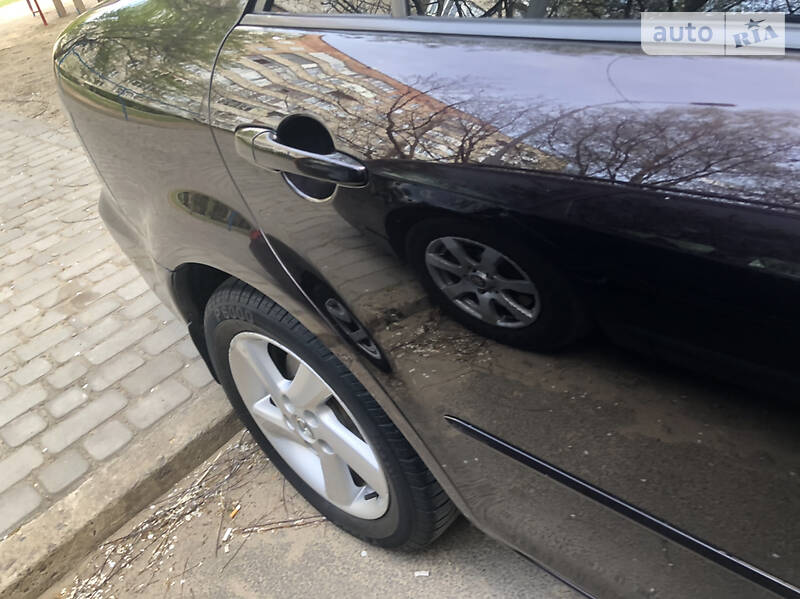 Седан Mazda 6 2004 в Луцьку