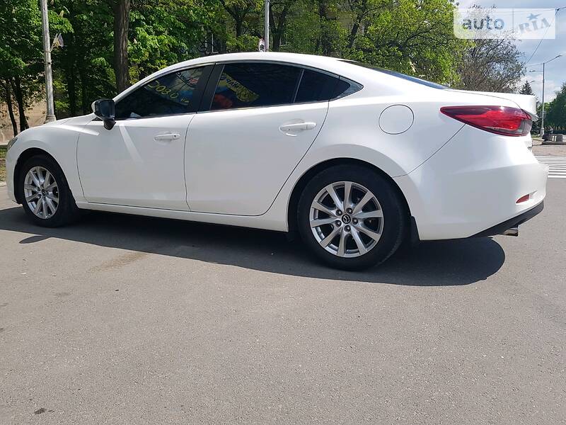 Седан Mazda 6 2015 в Ізюмі