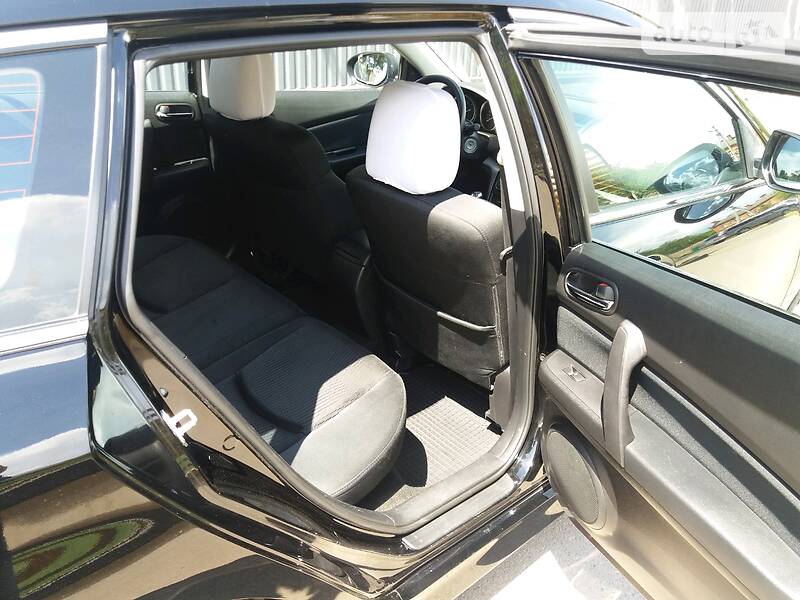 Універсал Mazda 6 2010 в Володимирі