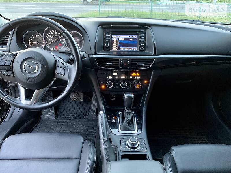 Седан Mazda 6 2013 в Дніпрі