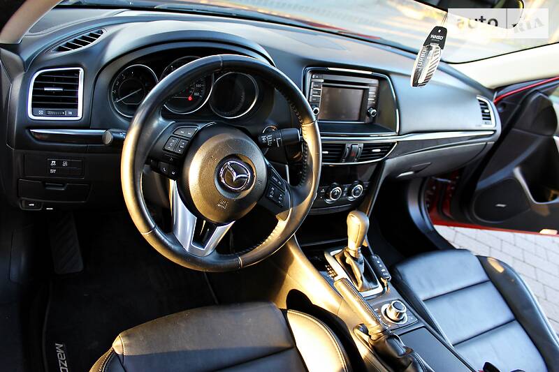 Седан Mazda 6 2014 в Стрию