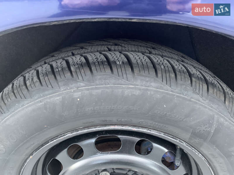 Седан Mazda 6 2002 в Мукачево