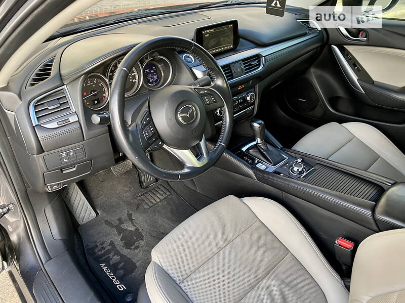 Седан Mazda 6 2016 в Одесі