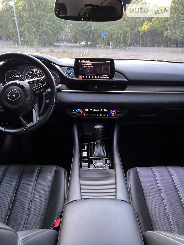 Седан Mazda 6 2018 в Миколаєві