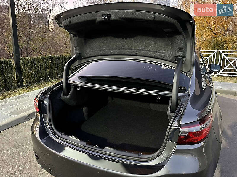 Седан Mazda 6 2020 в Киеве