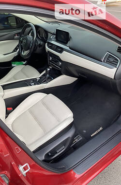 Седан Mazda 6 2015 в 