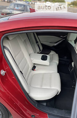Седан Mazda 6 2015 в 