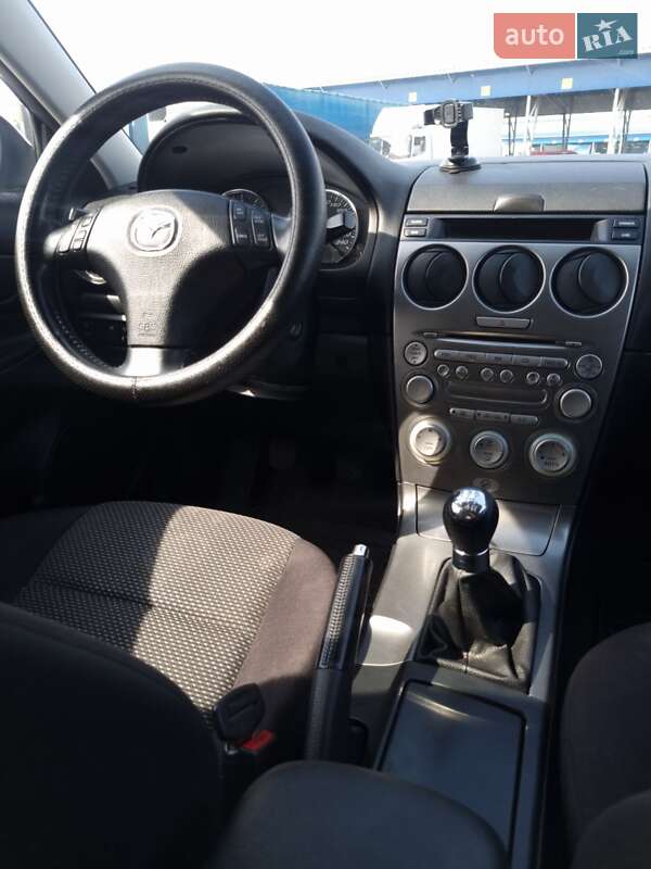 Лифтбек Mazda 6 2003 в Киеве