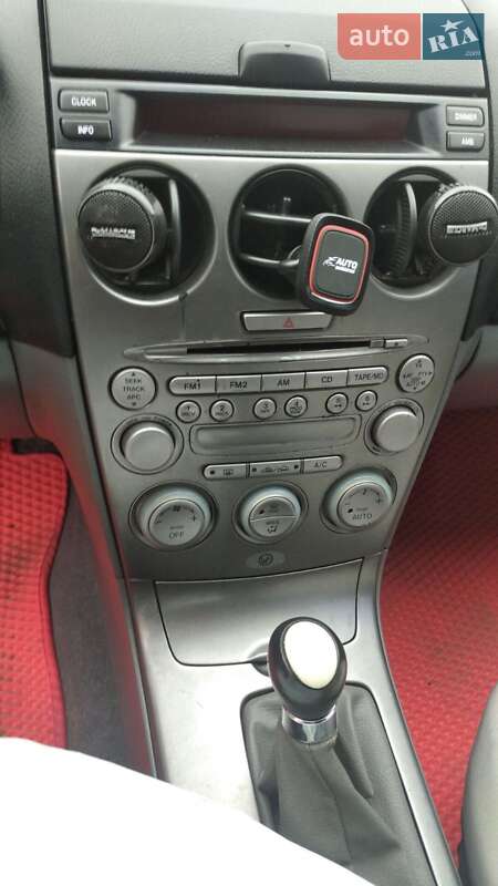 Лифтбек Mazda 6 2003 в Ромнах