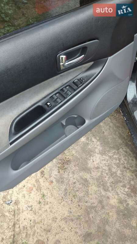 Лифтбек Mazda 6 2003 в Ромнах