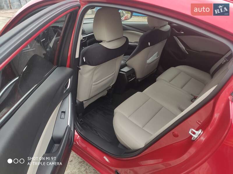 Седан Mazda 6 2014 в Кропивницком