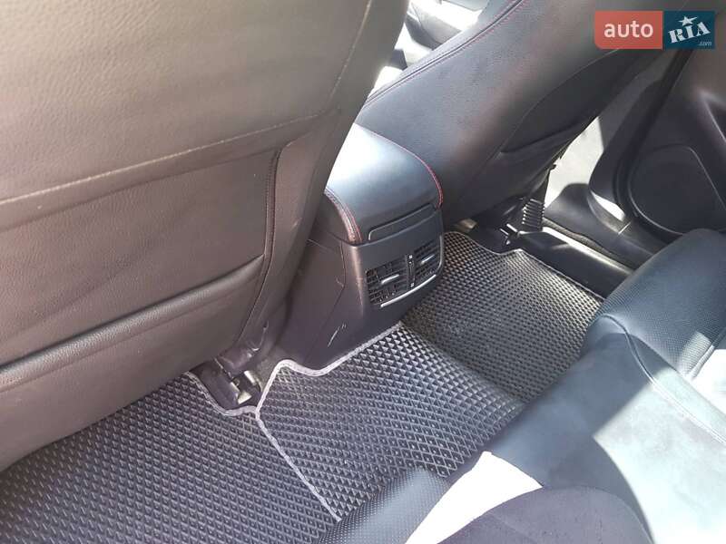 Седан Mazda 6 2013 в Кам'янському
