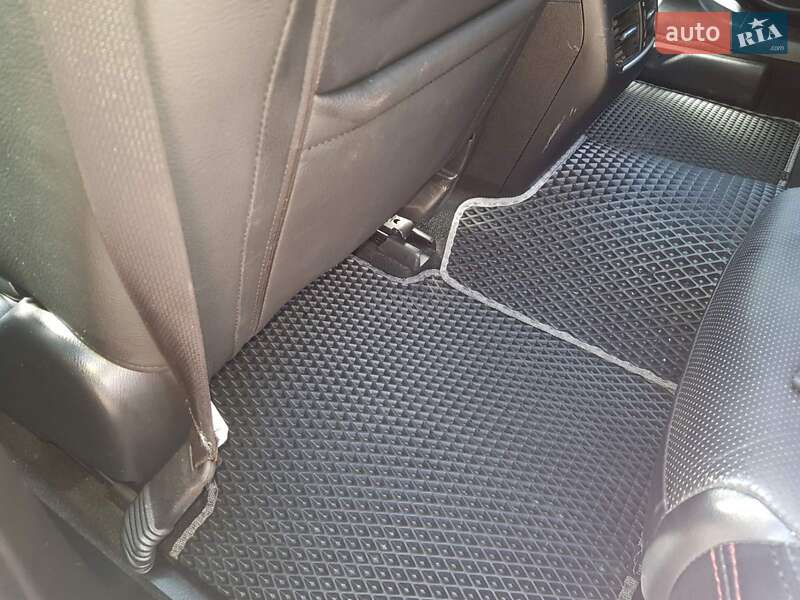 Седан Mazda 6 2013 в Кам'янському
