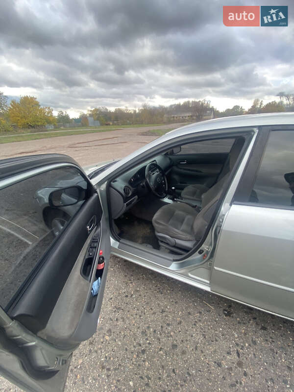 Лифтбек Mazda 6 2003 в Карловке